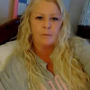 Meet your Posher, Dee